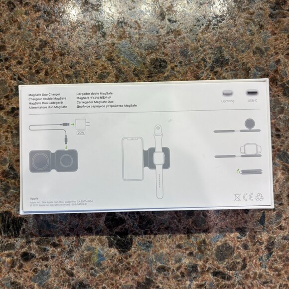 Apple MHXF3AM/A MagSafe Duo Charger Model A2458 - Picture 2 of 6